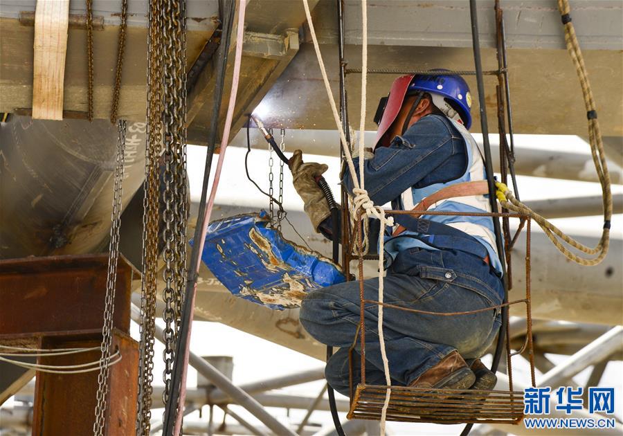 (圖文互動)(3)西藏拉薩貢嘎國際機場新建T3航站樓鋼結(jié)構(gòu)封頂