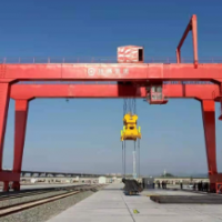 六盤水門式起重機(jī)信譽保證