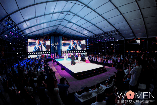 活動篷房內活動現場 活動篷房內活動現場