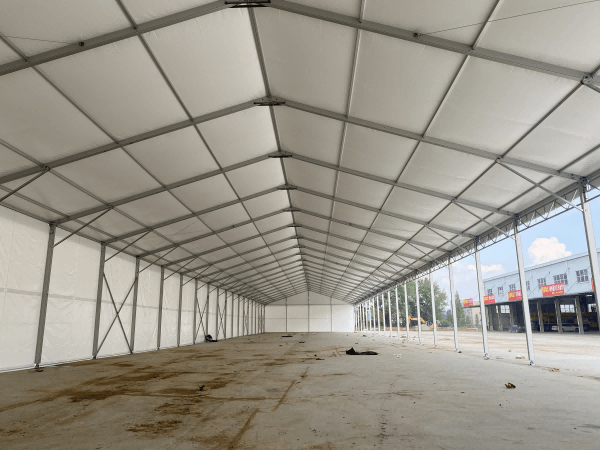 物流篷內部 物流篷內部